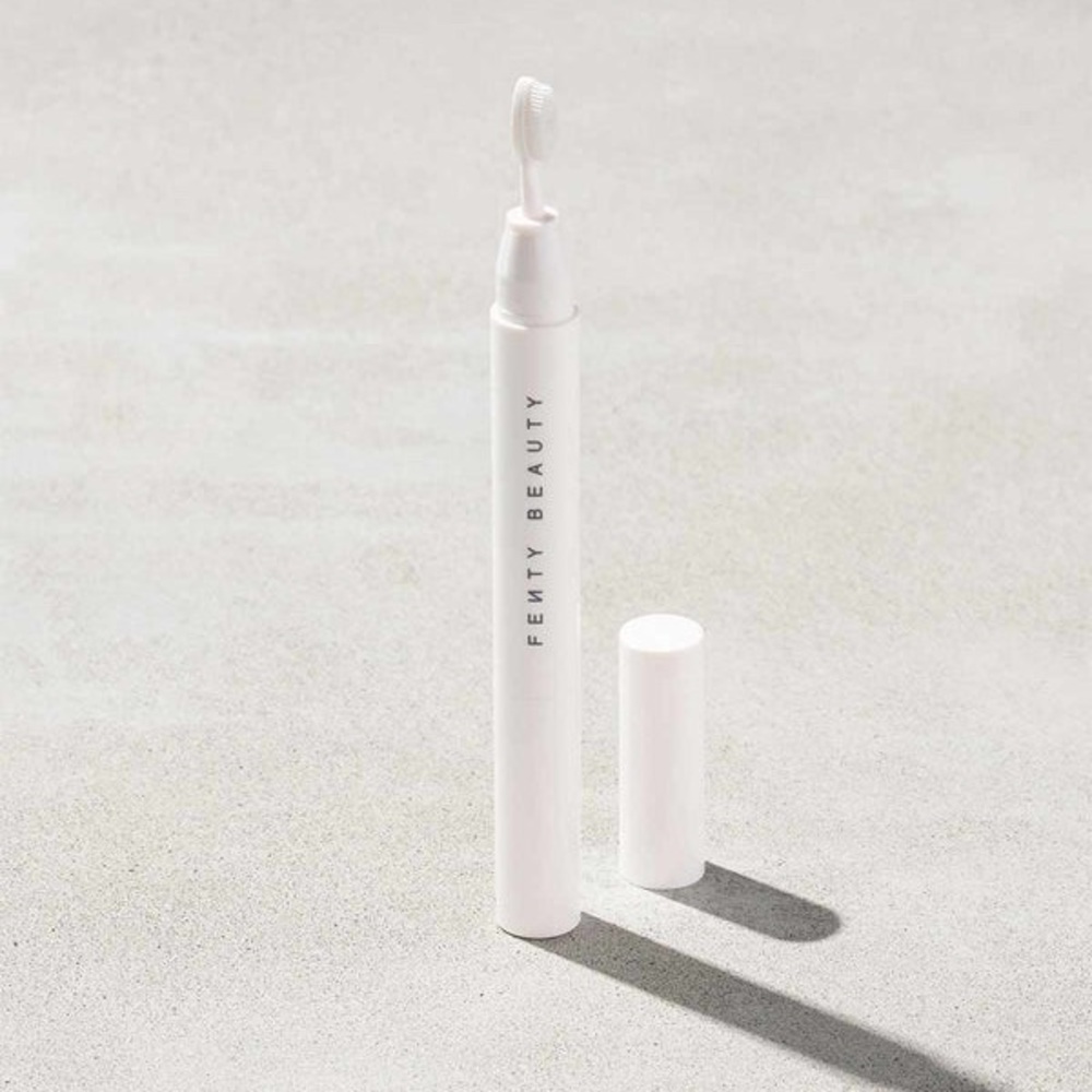 FENTY BROW MVP SCULPTING WAX PENCIL & STYLER - Picture 3 of 5